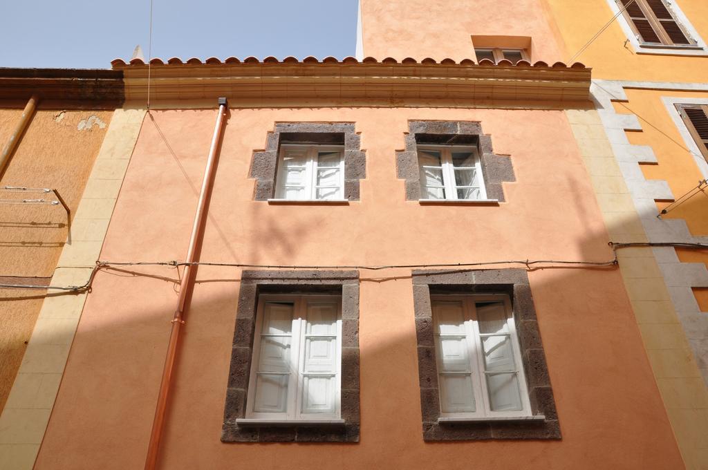 H24 Vacanze Lägenhet Villanova Monteleone Exteriör bild